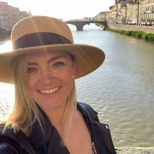 Meet your Posher, Gina